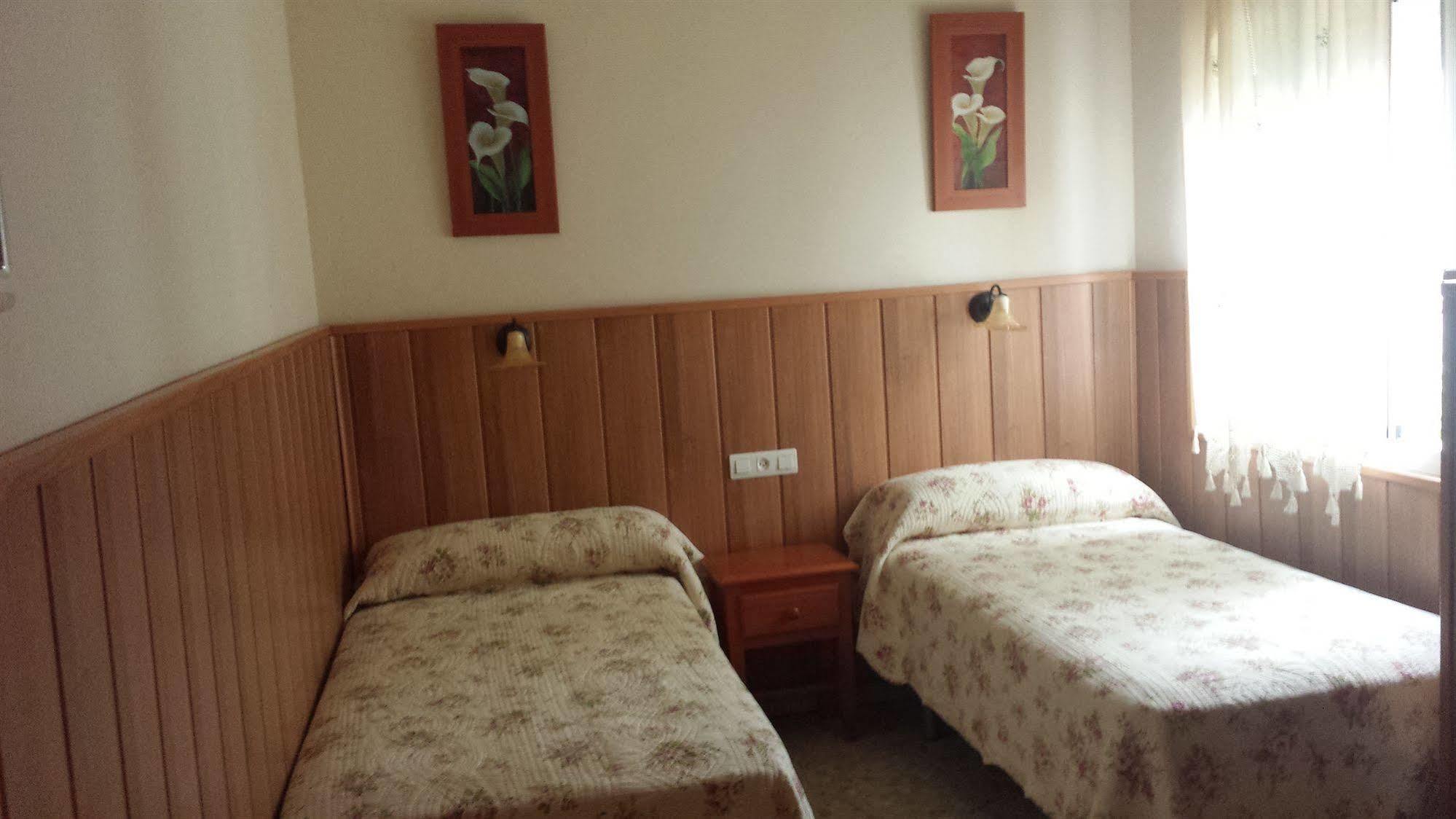 Hostal Patio Andaluz ปุนตาอุมเบรีย ภายนอก รูปภาพ